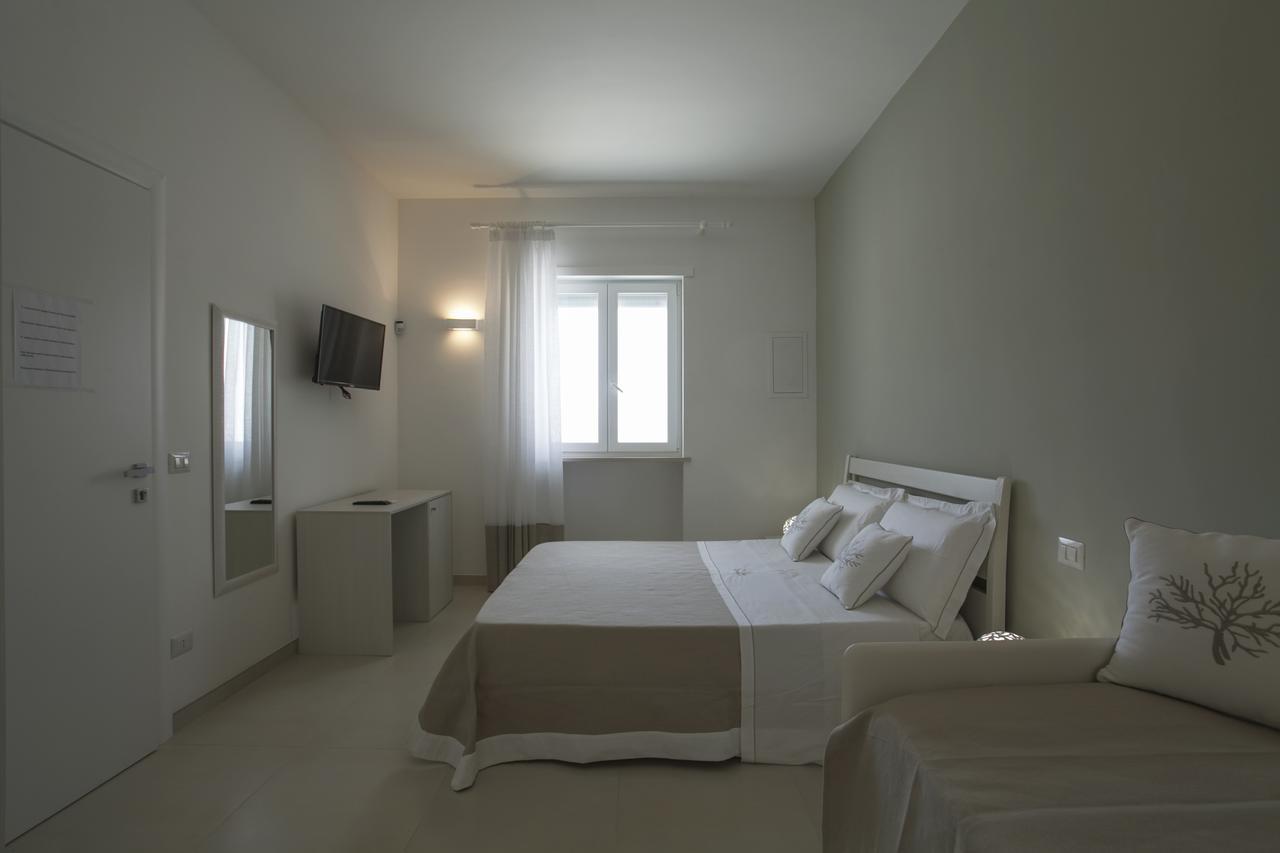 Filo Di Vento Hotel Porto Cesareo Exterior photo